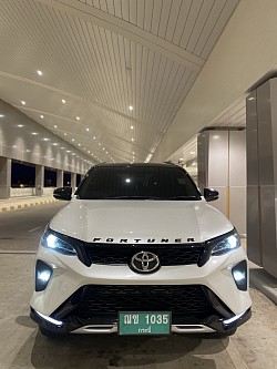 Toyota Fortuner.